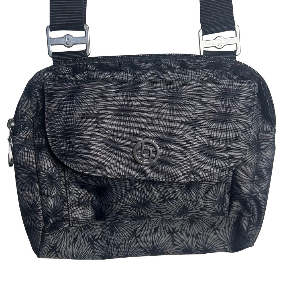 Baggallini Black Floral Sunburst RFID Crossbody Travel Bag Organizer Purse